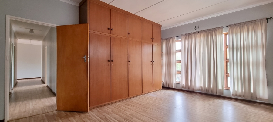 4 Bedroom Property for Sale in Bredasdorp Western Cape